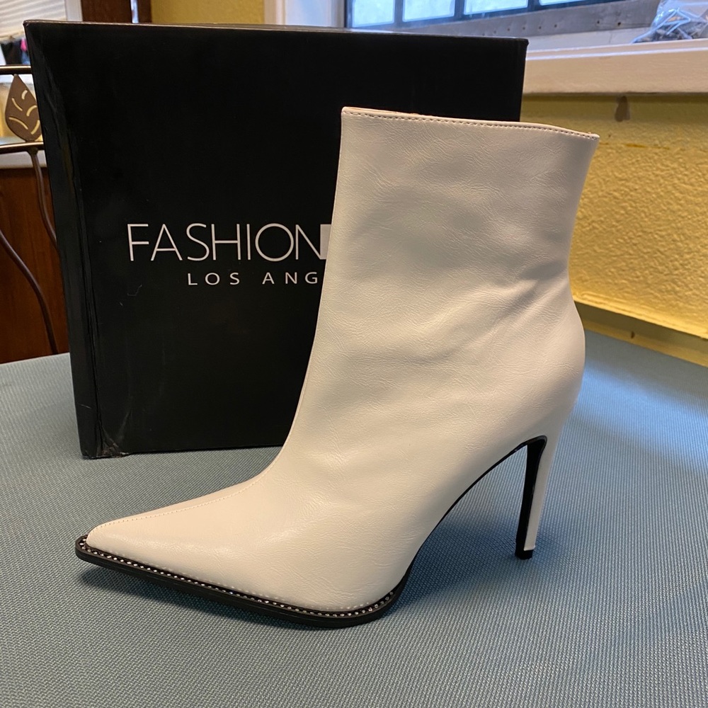 Boots - Picture 2 of 2
